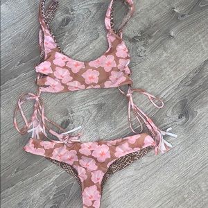 Acacia Mahaloa Floral Print! 🌺